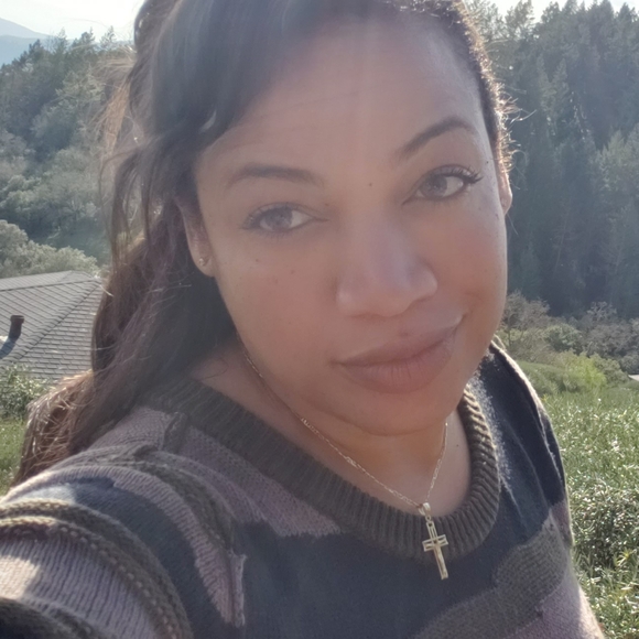 Meet your Posher, Lucy - Picture 1 of 1